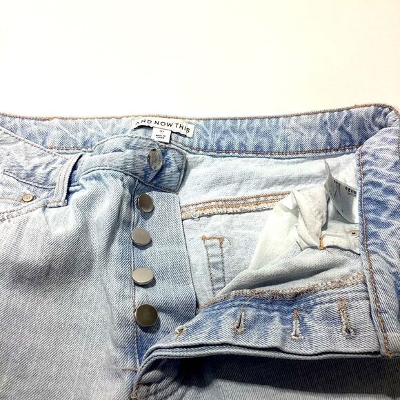 And Now This Straight Leg Distressed Button Fly Light Wash Jeans Size 31 - Picture 2 of 6